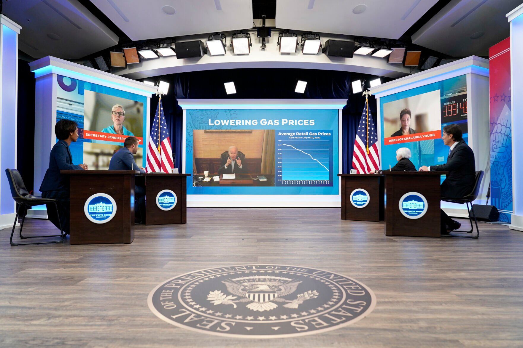 APTOPIX Virus Outbreak Biden COVID
